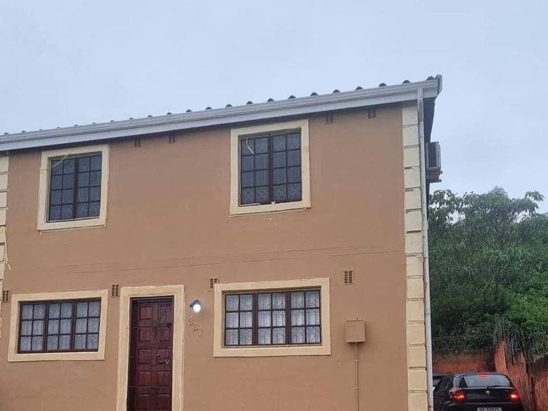 Duplex living at its Finest - Photo 2