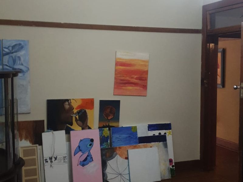 Spacious 3 Bedroom Family Home with 2 Cottages in Quiet Kensington Street - Photo 10