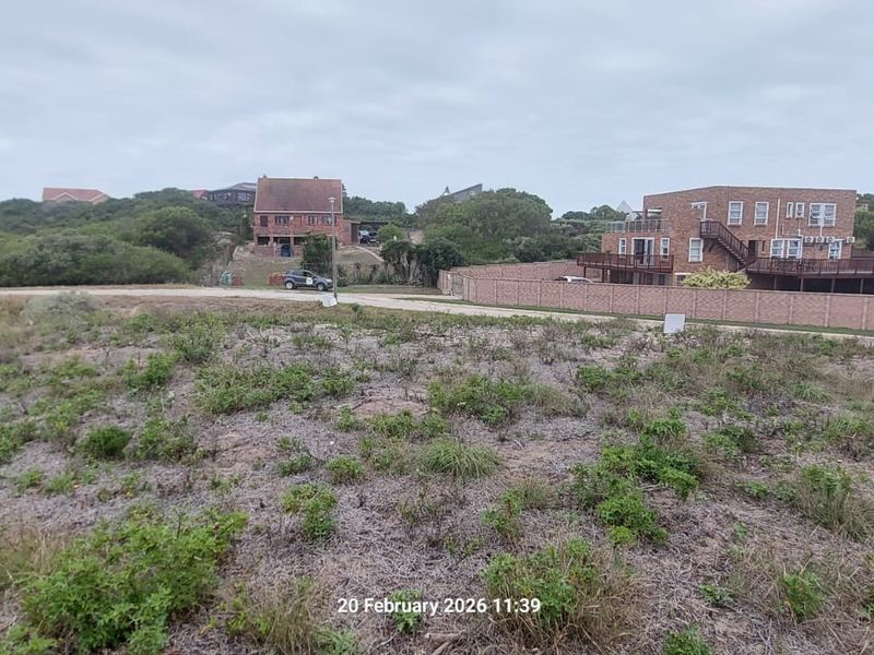 Exceptional Land For Sale in Paradise Beach  - Photo 7