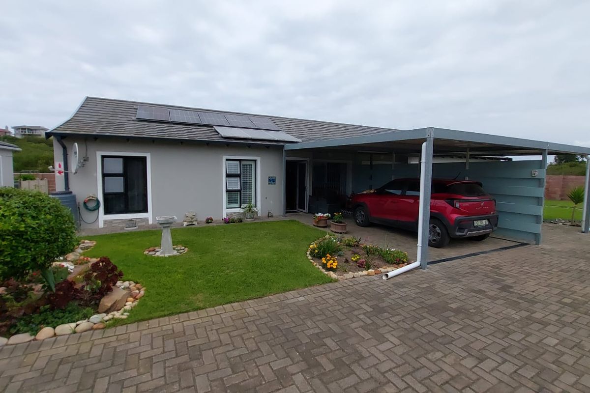 Well-maintained simplex unit in Paradise Beach  - Photo 4