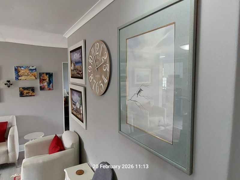 Well-maintained simplex unit in Paradise Beach  - Photo 10