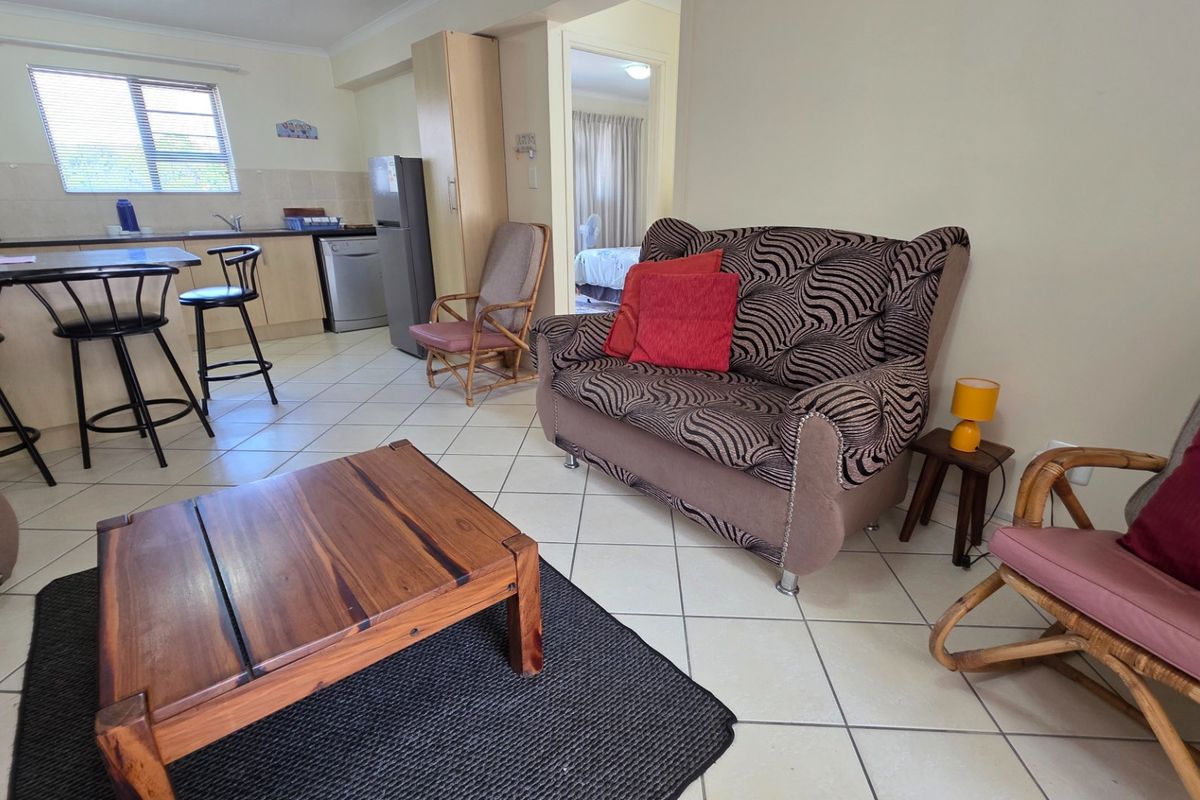 Beautiful Apartment... Ground Floor... Corner Unit... Close to Hartenbos Beach !!! - Photo 5