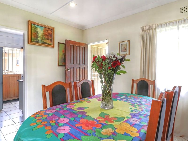 3 Bedroom House For Sale in Edenvale Central - Photo 3