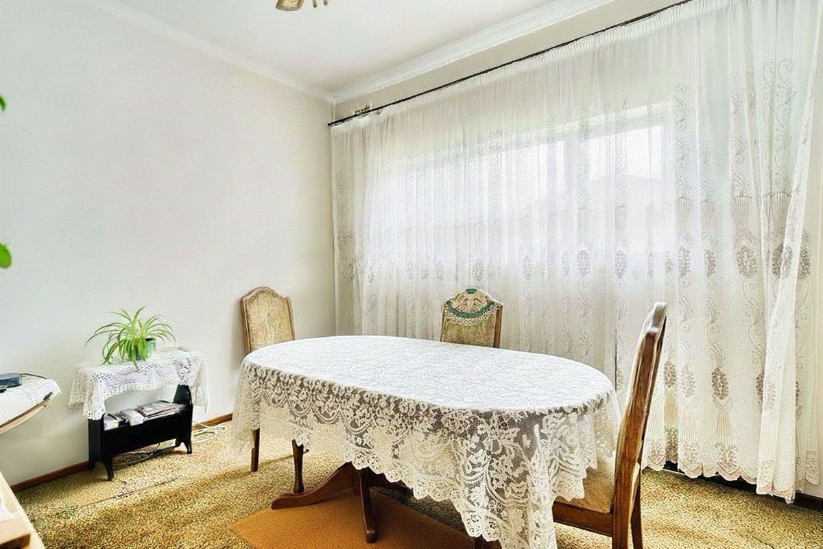 A Warm Embrace in the Heart of Umhlatuzana: 5-bedroom Family Home with Flatlet and Potential Income Generation - Photo 5