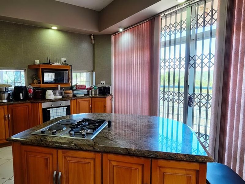 Discover Your Family's Forever Home in this Spacious 4-Bedroom Home with Poolside Joy, Spa Bath and Future Extension Potential - Photo 4