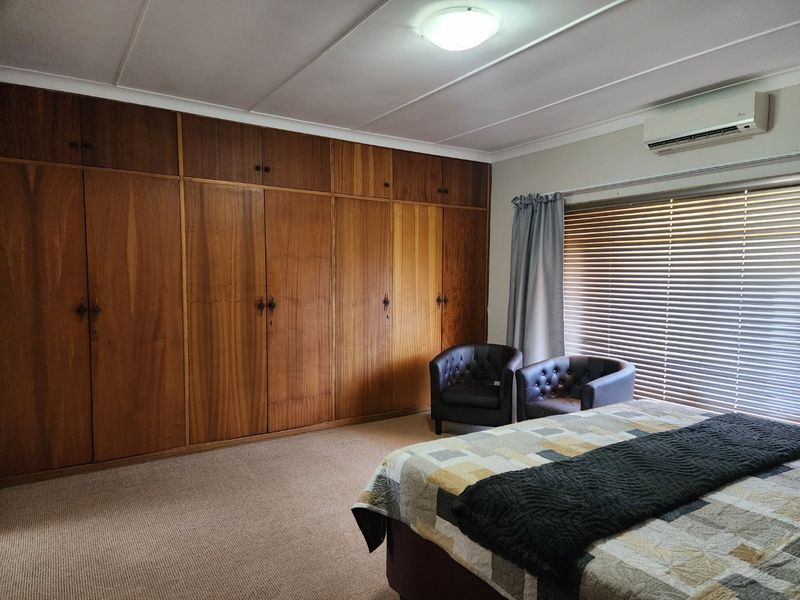 3 BEDROOM HOUSE WITH FLATLET IN STILFONTEIN - Photo 10