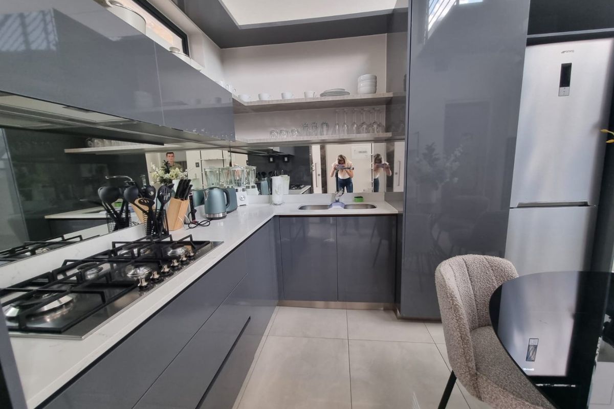 2 Bedroom Fully Furnished To Rent - Photo 3