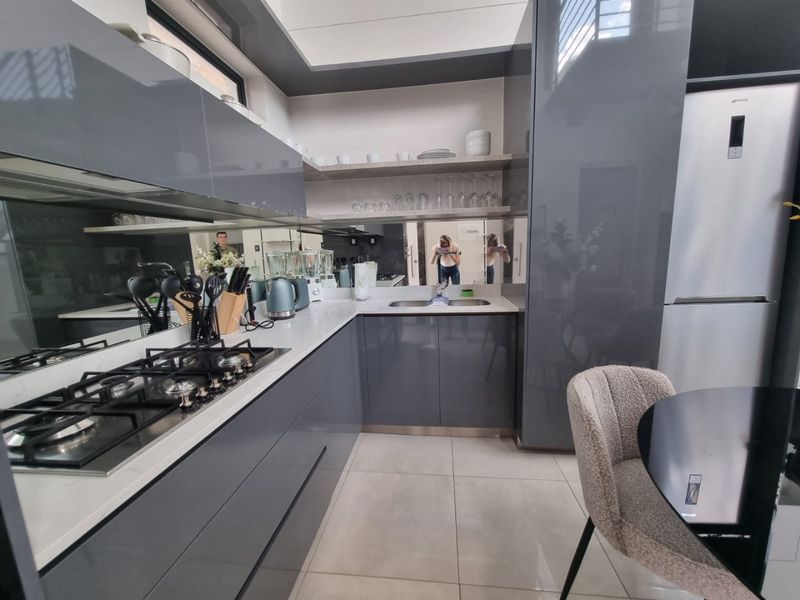 2 Bedroom Fully Furnished To Rent - Photo 3