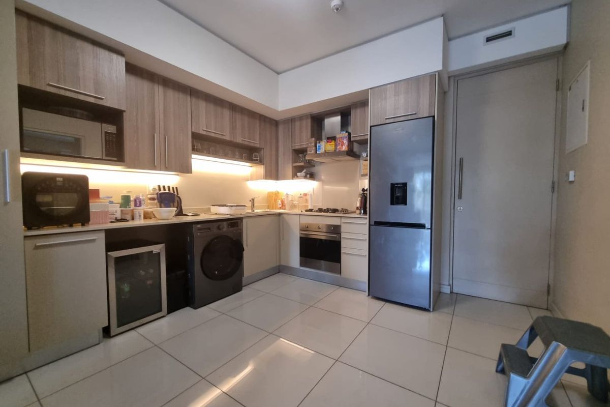 2 Bedroom Apartment To Rent  - Photo 2