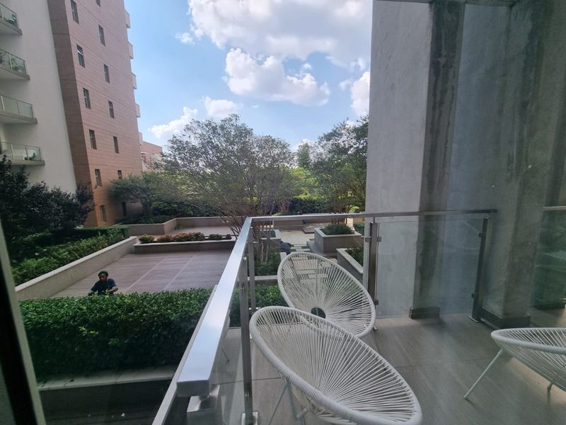 2 Bedroom Apartment To Rent  - Photo 9