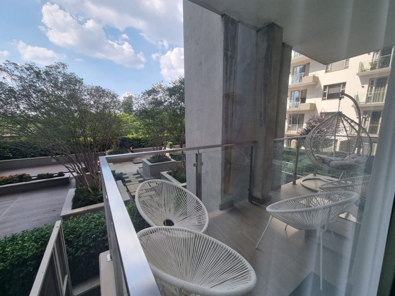 2 Bedroom Apartment To Rent  - Photo 8