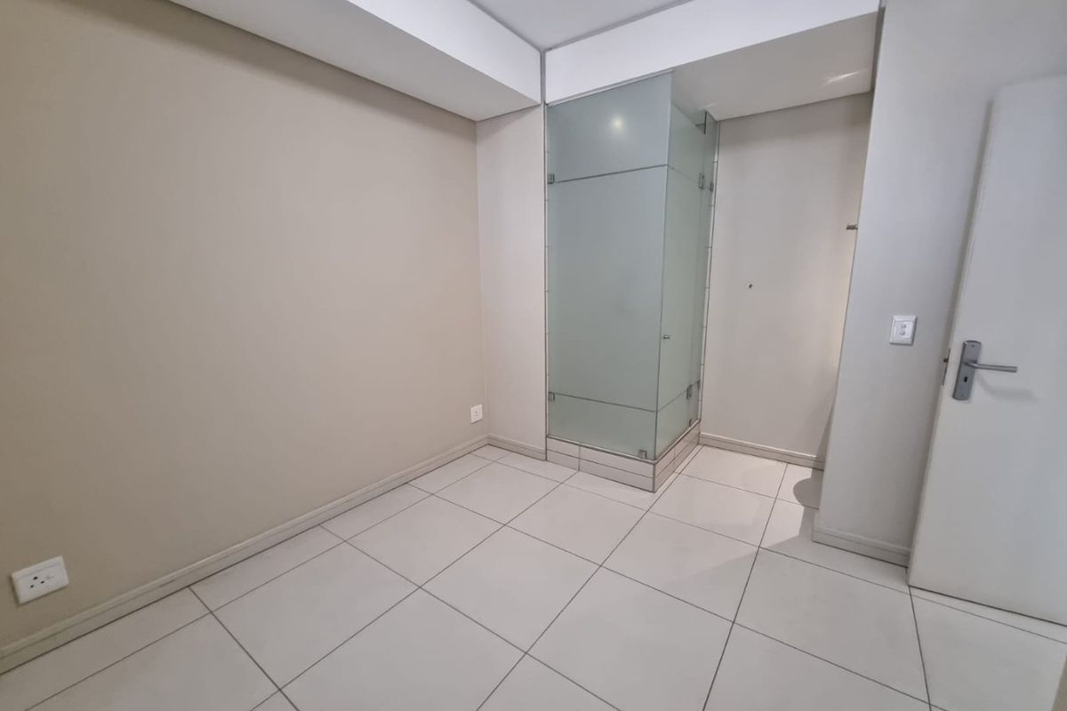 2 Bedroom Apartment To Rent  - Photo 3