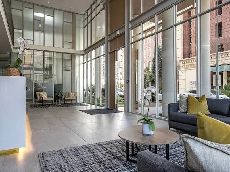 2 Bedroom Apartment To Rent  - Photo 10