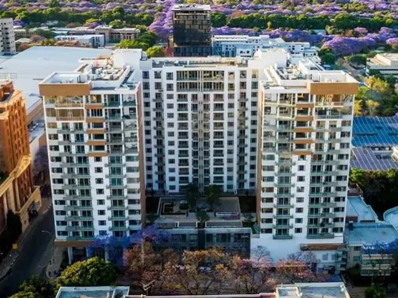 2 Bedroom Apartment To Rent  - Photo 4