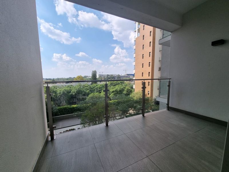 2 Bedroom Apartment To Rent  - Photo 7