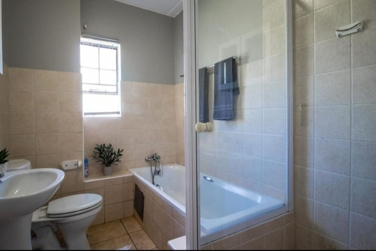 All costs included Affordable 2-Bedroom Apartment in Secure Sparrow Hawk Estate – Germiston - Photo 3