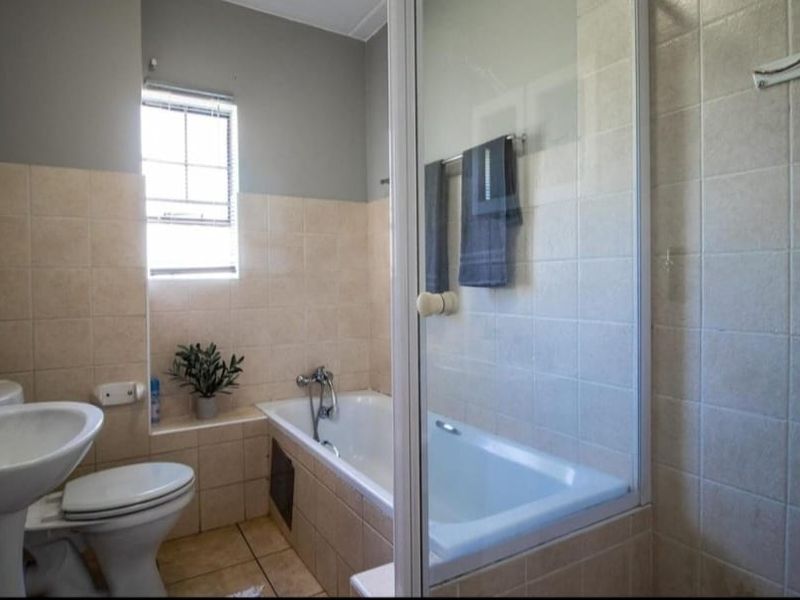 All costs included Affordable 2-Bedroom Apartment in Secure Sparrow Hawk Estate – Germiston - Photo 3