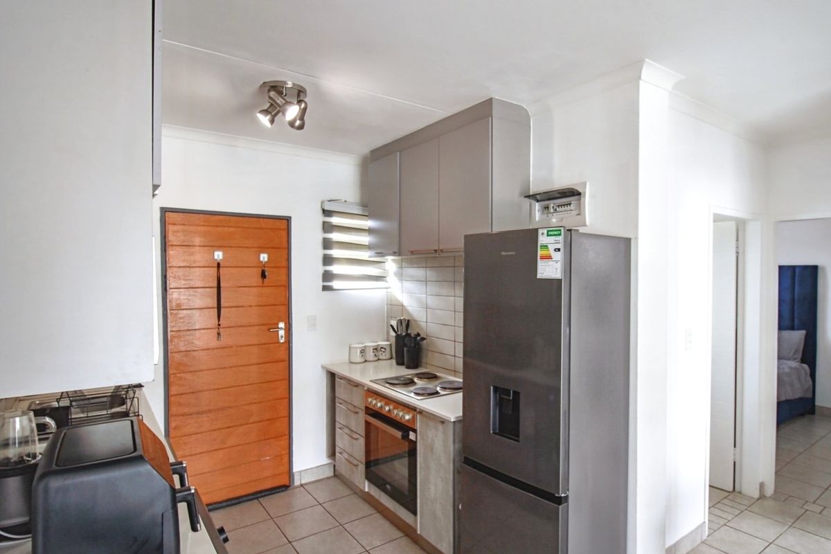 Contemporary 4-Bedroom Ground Floor Living in Prelude, Crescent Glades - Photo 4