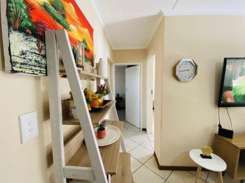 Modern 2-Bedroom First Floor Apartment for Sale Midrand - Photo 7