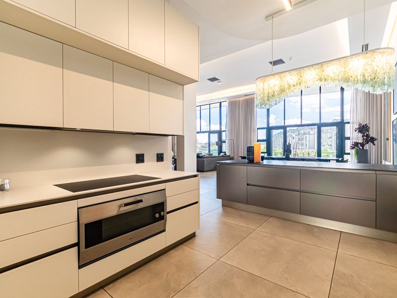 Exclusive Signature 6-Bedroom Villa with Lagoon Views - Photo 4