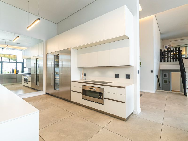 Exclusive Signature 6-Bedroom Villa with Lagoon Views - Photo 8