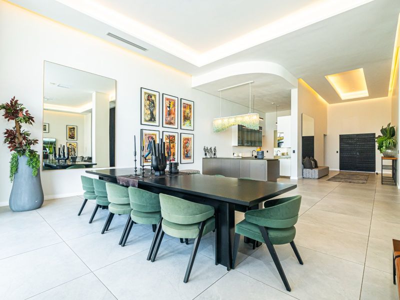 Exclusive Signature 6-Bedroom Villa with Lagoon Views - Photo 10