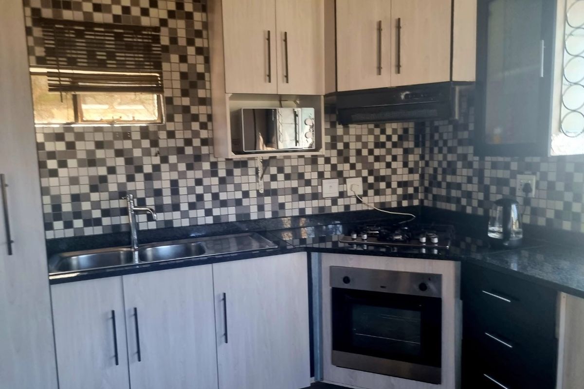 Charming and Well Maintained - Move in Ready... - Photo 2