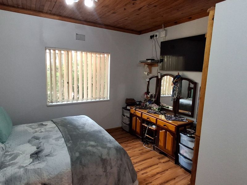 Conveniently Located 3-Bedroom Property for Sale with Entertainment Area  - Photo 8