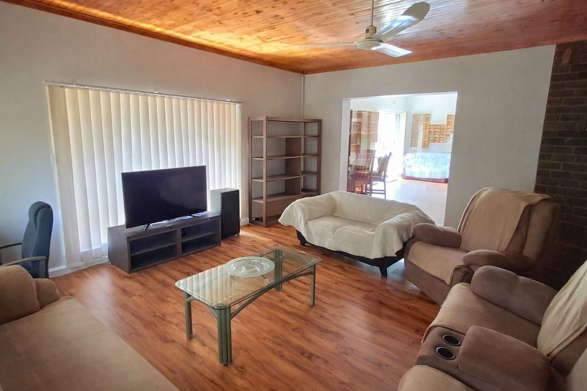 Conveniently Located 3-Bedroom Property for Sale with Entertainment Area  - Photo 3