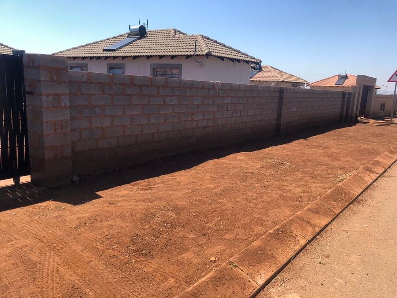 3 Bedroom House for Sale in Lufhereng - Photo 10