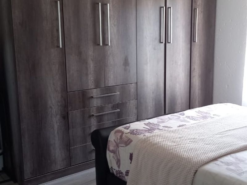 Renovated 2 Bedroom Apartment for sale in Mitserie Park, Westonaria - Photo 6