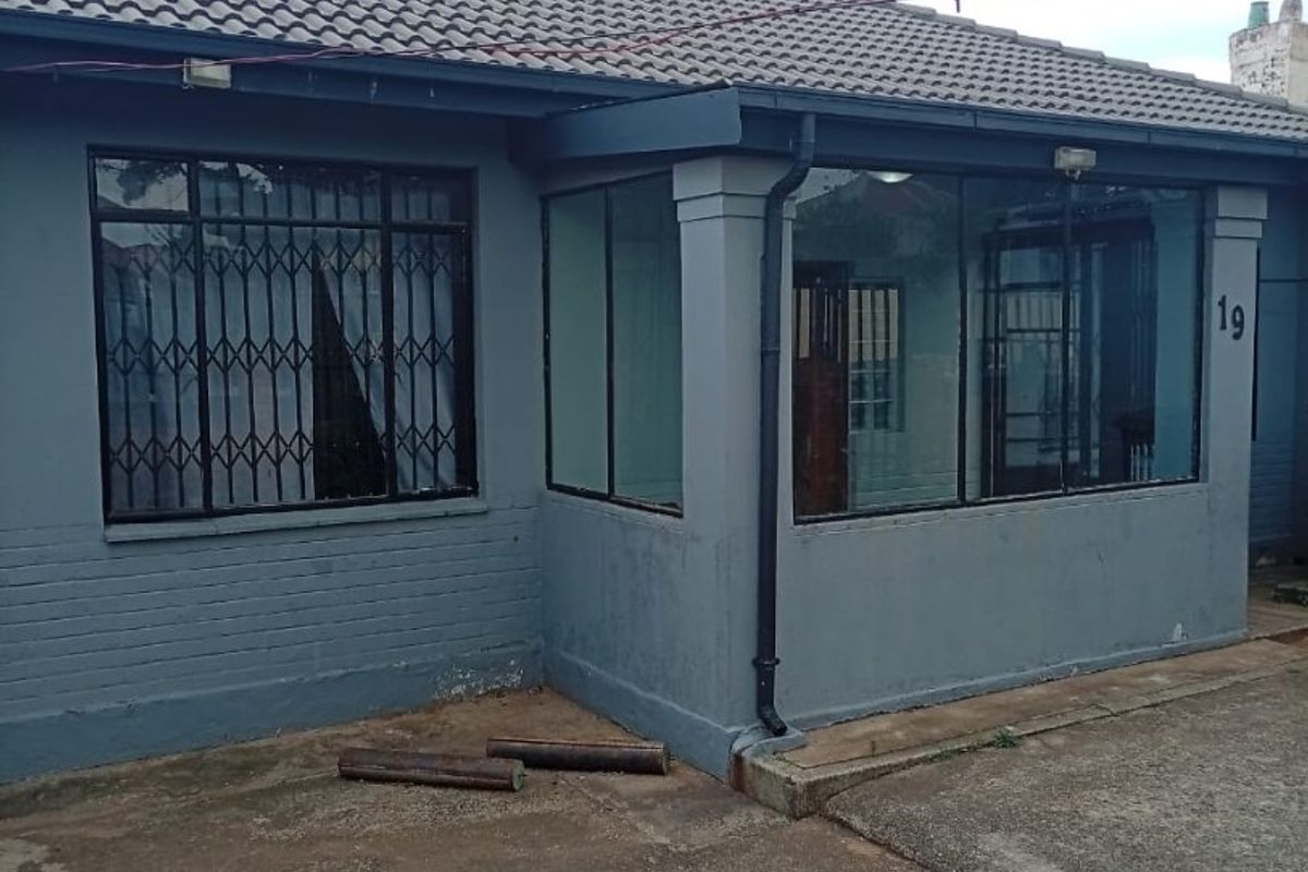 Investment Property -House For Sale  - Photo 3