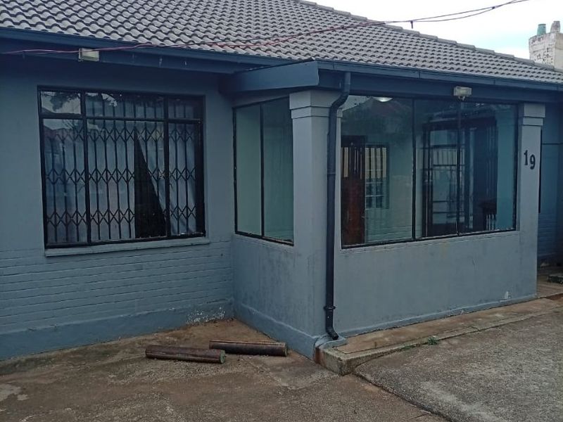 Investment Property -House For Sale  - Photo 3