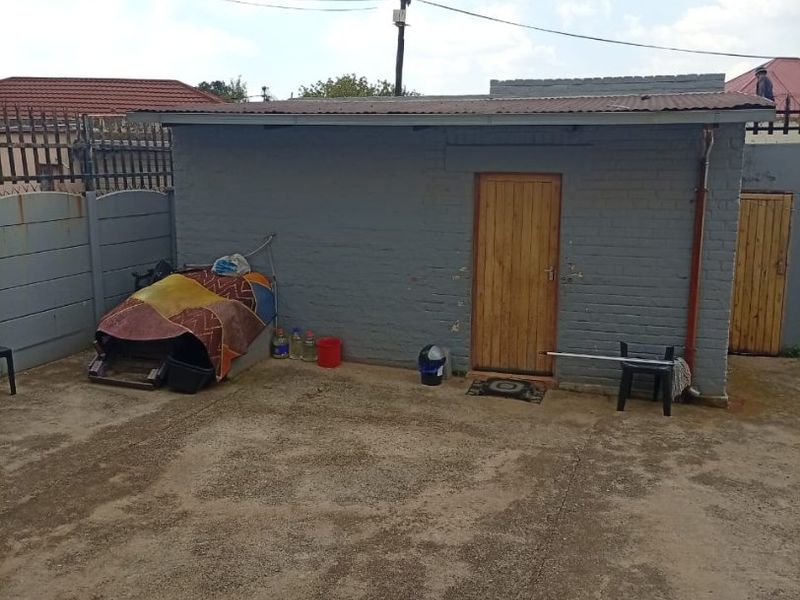 Investment Property -House For Sale  - Photo 6