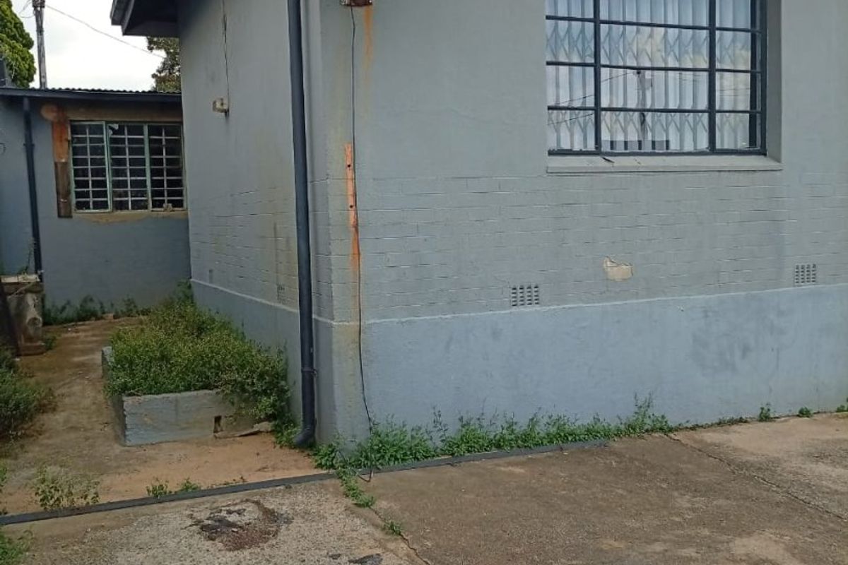 Investment Property -House For Sale  - Photo 5