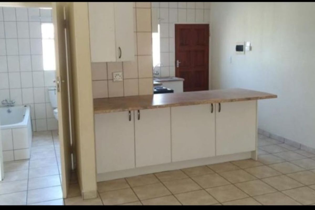 New Development ,comet– All Costs Included - Photo 4