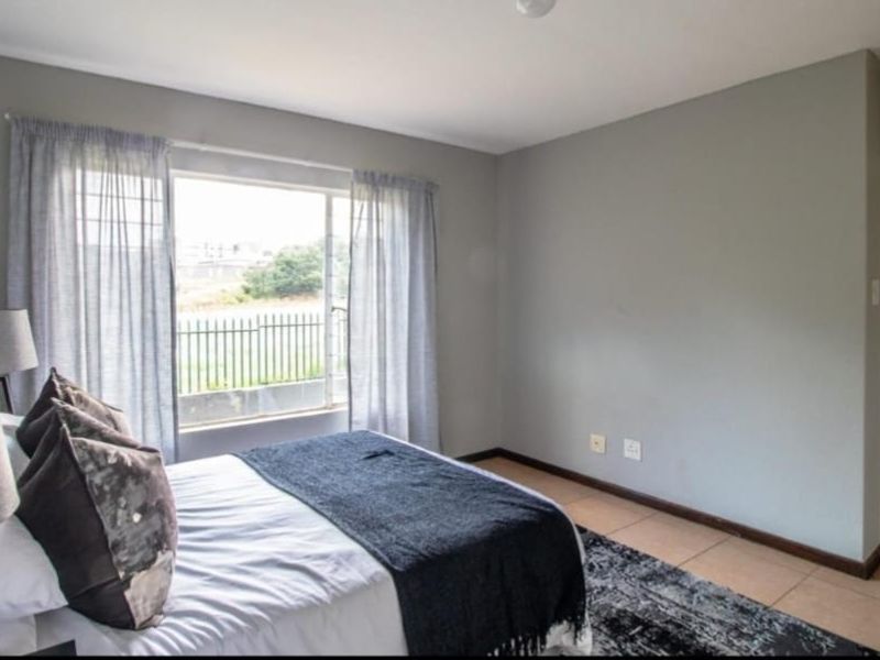 All costs included Spacious 3-Bedroom Apartment for Sale – The Waterfront, Primrose - Photo 5