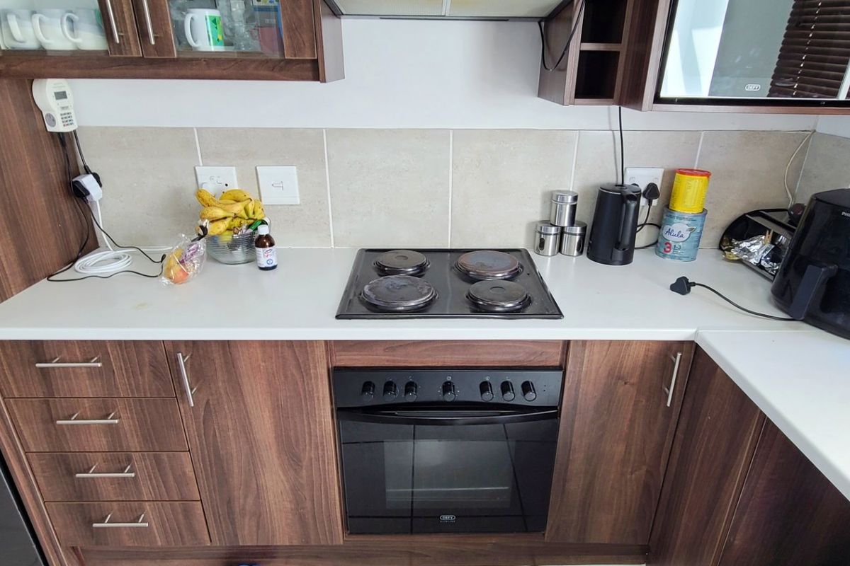 Safe and Secure Living...  - Photo 4