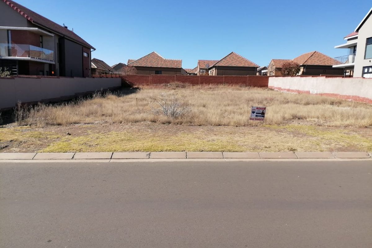 Beautiful stand for Sale in the Popular Wild Olive, Bloemfontein  - Photo 3