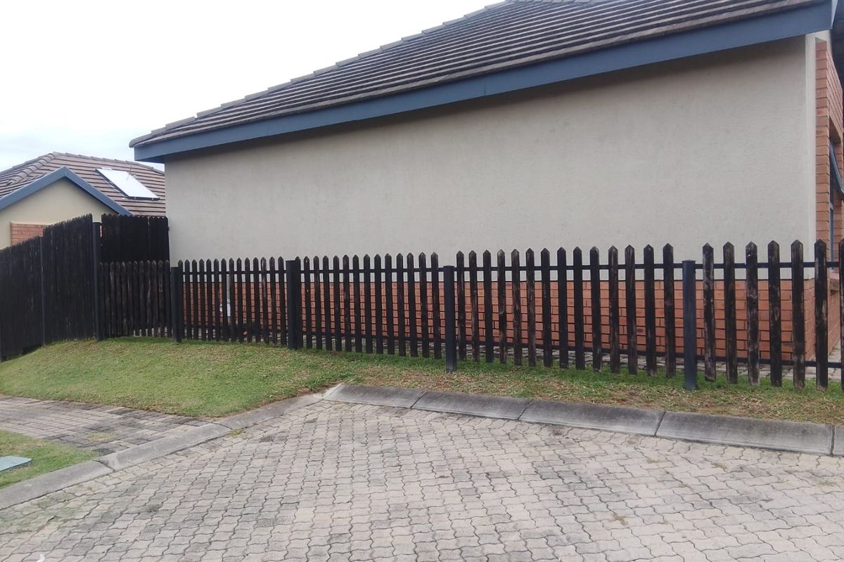 Modern 3-Bedroom Home with Double Garage in ELawini Life Estate - Photo 2