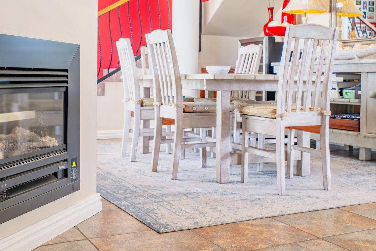 YOUR MOVE TO KINGSWOOD STARTS HERE - 3 BEDROOM HOME - Photo 3