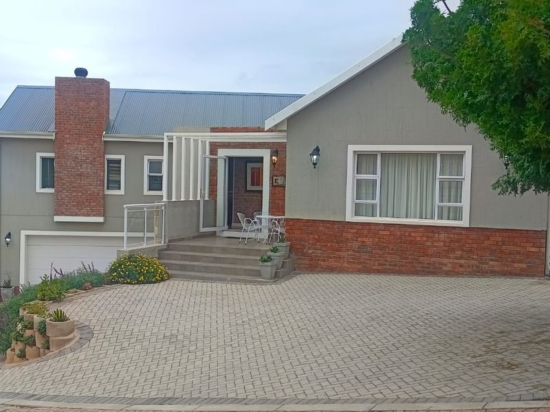 Luxury Coastal Living with Ocean Views in Secure Monte Christo Estate - Photo 3