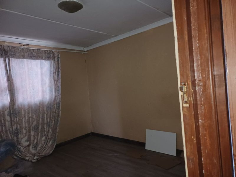 3 Bed House in Scenery Park for Sale - Photo 8