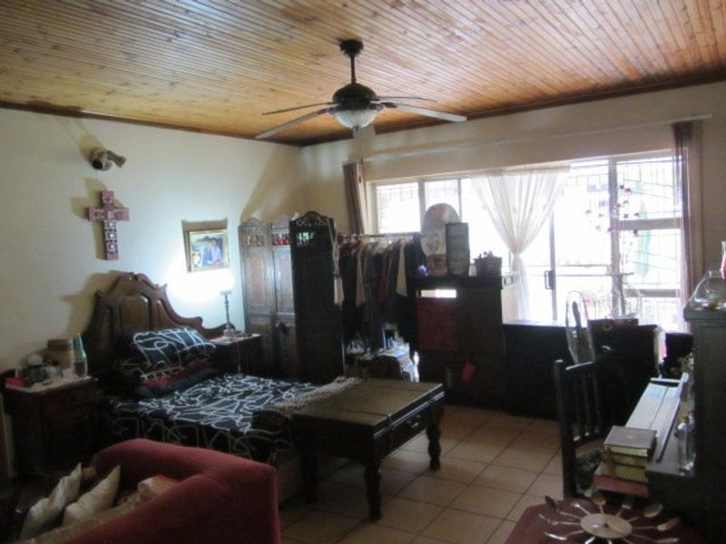 Perfect beginner family home with lots of extras. - Photo 8