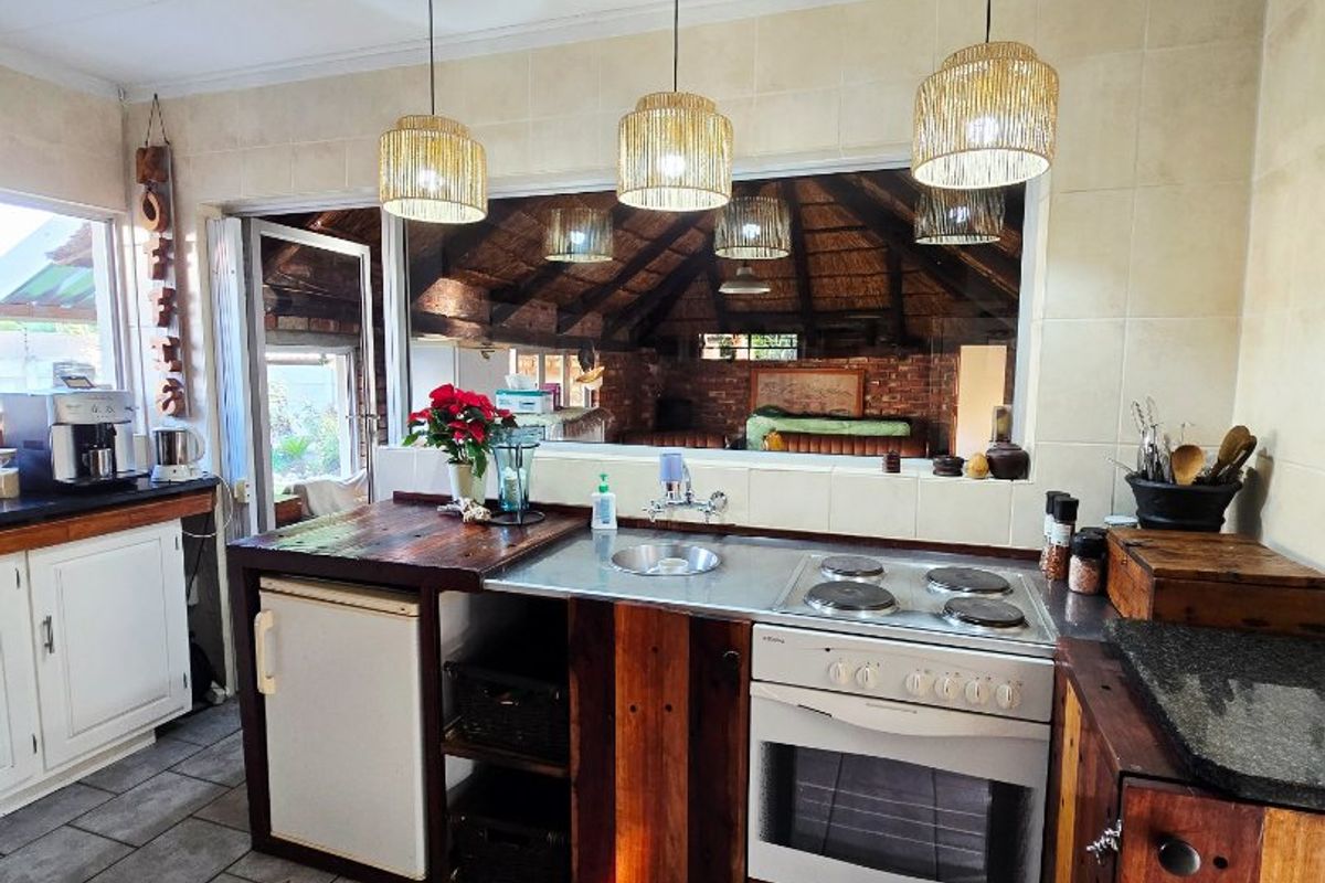 Modern 3-Bedroom Home with Two Full Bathrooms, Entertainment Lapa, Domestic Room & Excellent Security - Photo 5