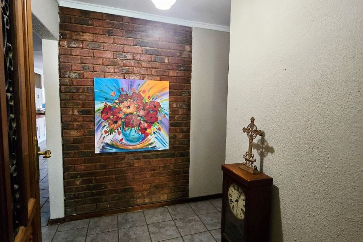 Modern 3-Bedroom Home with Two Full Bathrooms, Entertainment Lapa, Domestic Room & Excellent Security - Photo 3