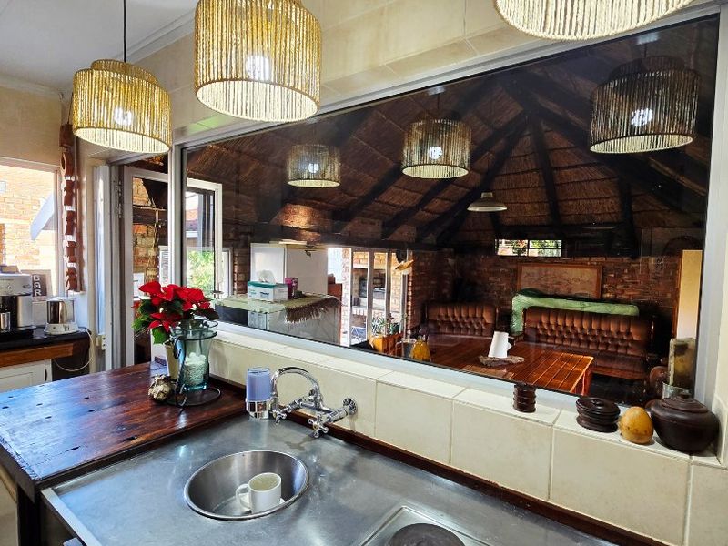 Modern 3-Bedroom Home with Two Full Bathrooms, Entertainment Lapa, Domestic Room & Excellent Security - Photo 4