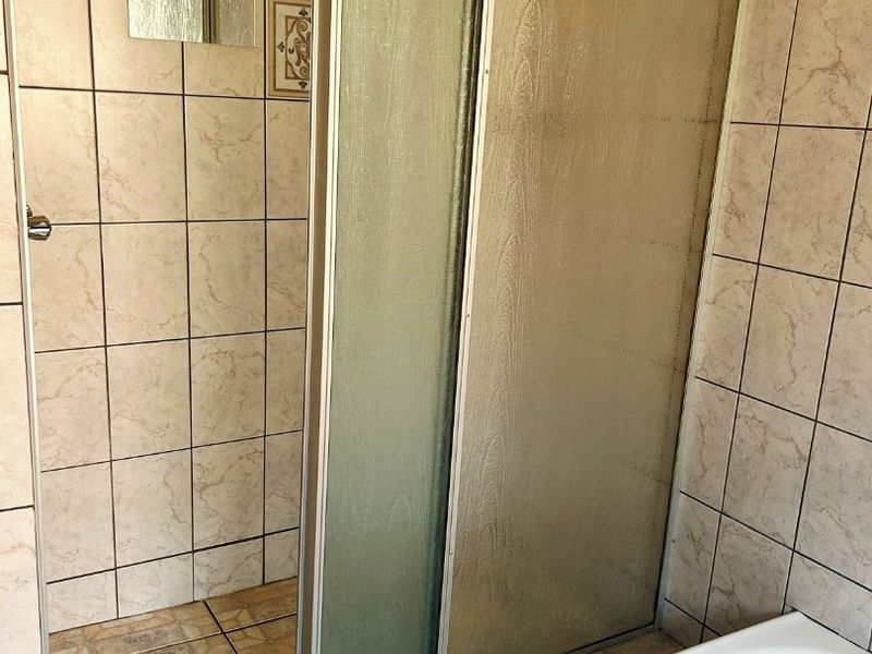 2 Bed Apartment in Stilfontein Ext 4, Stilfontein for Sale - Photo 9