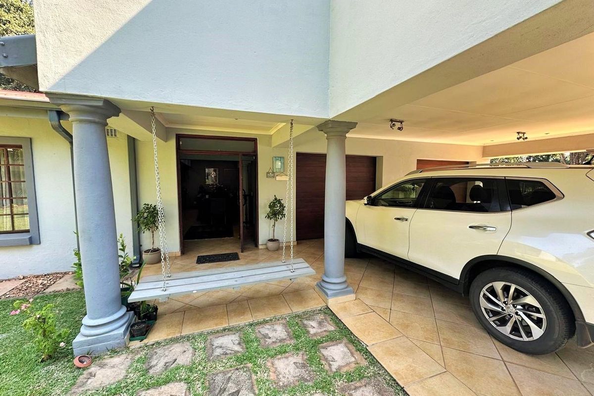 Family home at it's best in a quiet area - Photo 4