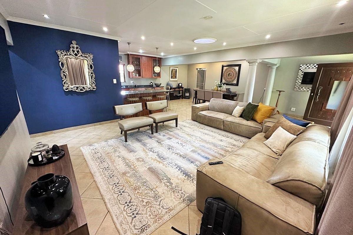 Family home at it's best in a quiet area - Photo 3